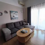 Kimm's Hideaway Apartment *