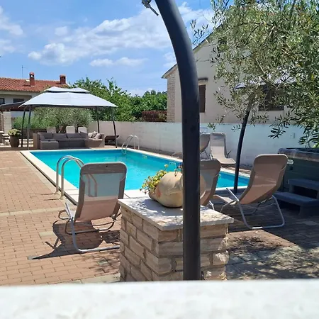 Kimm's Hideaway Apartment Porec